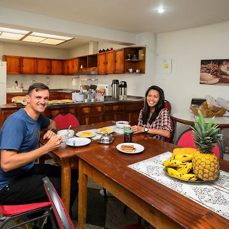 Hostal La Pinta Bogotá Eksteriør bilde