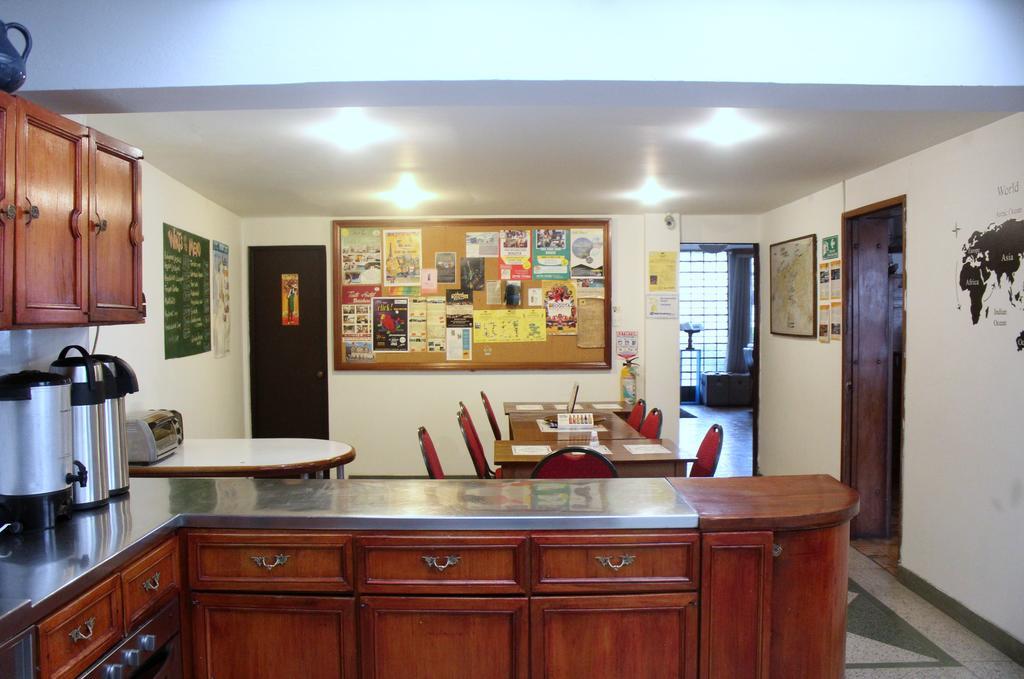 Hostal La Pinta Bogotá Eksteriør bilde