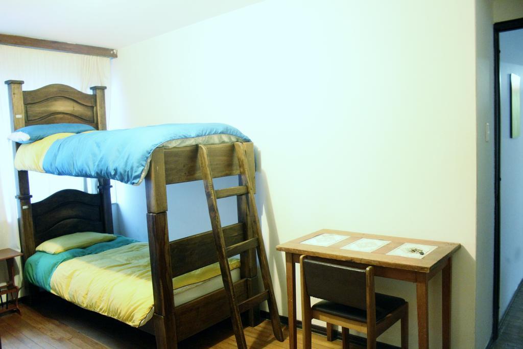 Hostal La Pinta Bogotá Eksteriør bilde