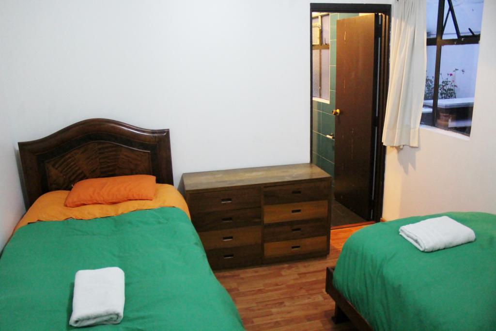 Hostal La Pinta Bogotá Eksteriør bilde