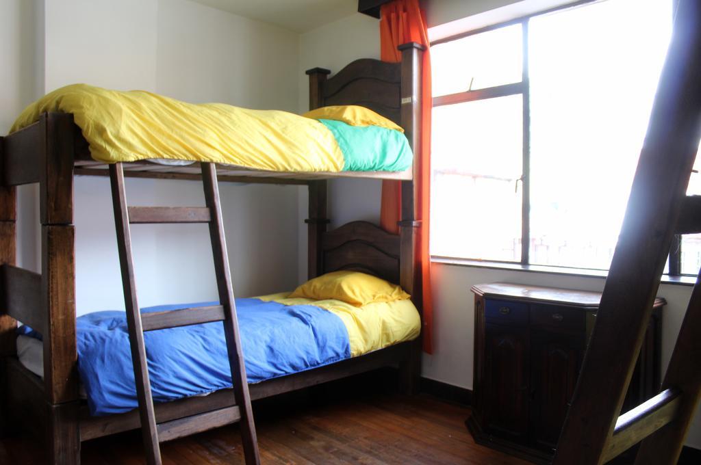 Hostal La Pinta Bogotá Eksteriør bilde