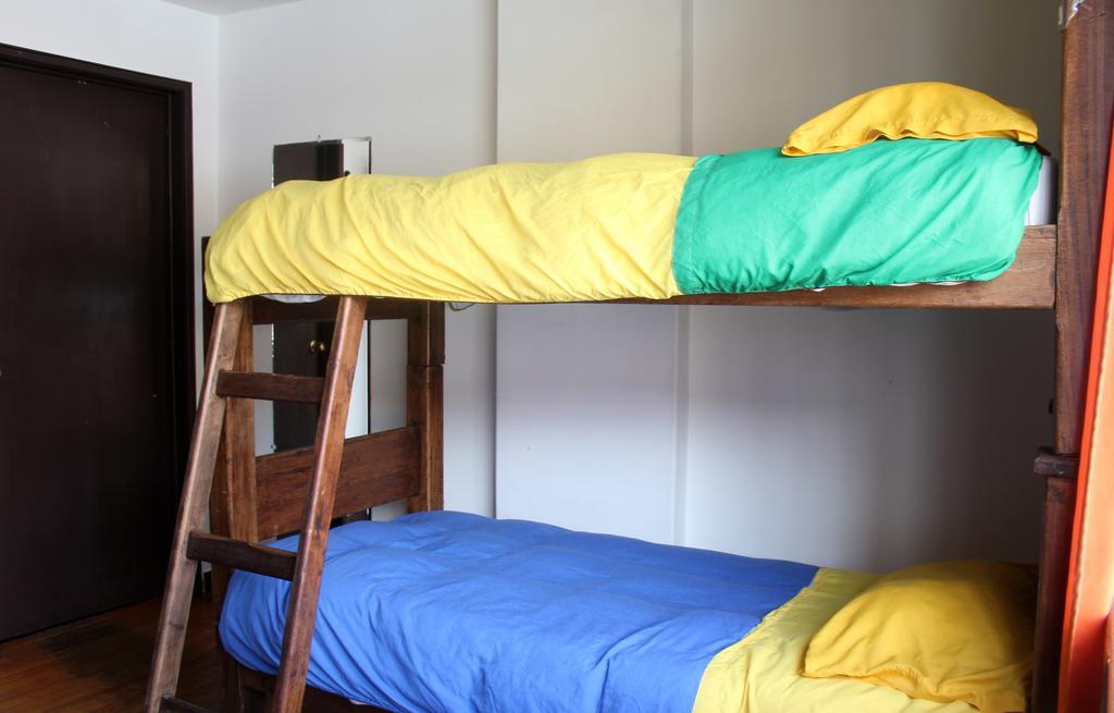 Hostal La Pinta Bogotá Eksteriør bilde