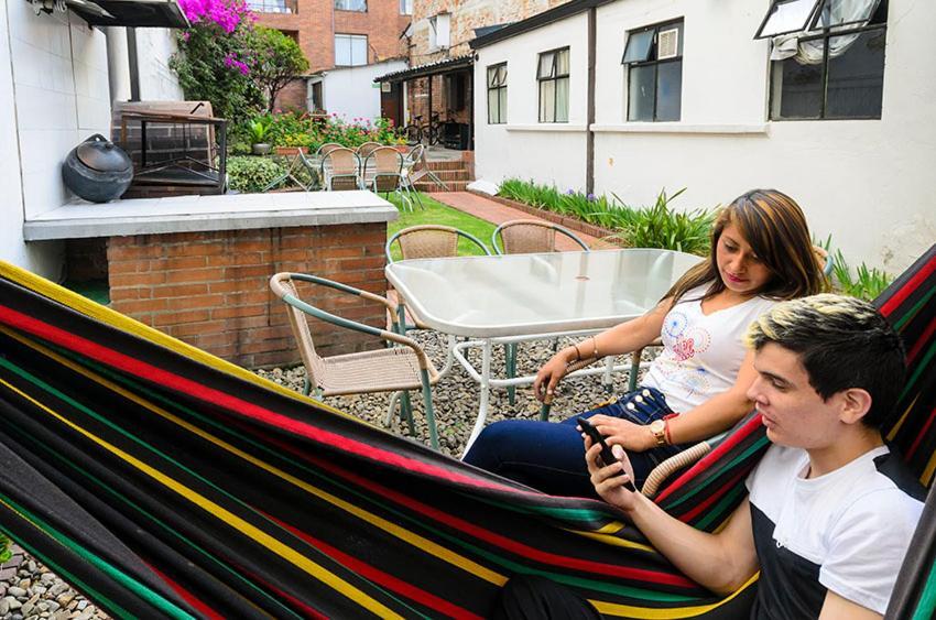 Hostal La Pinta Bogotá Eksteriør bilde