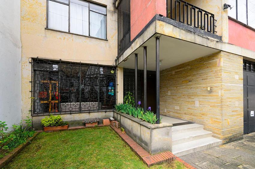 Hostal La Pinta Bogotá Eksteriør bilde