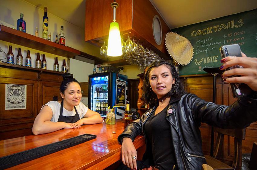 Hostal La Pinta Bogotá Eksteriør bilde