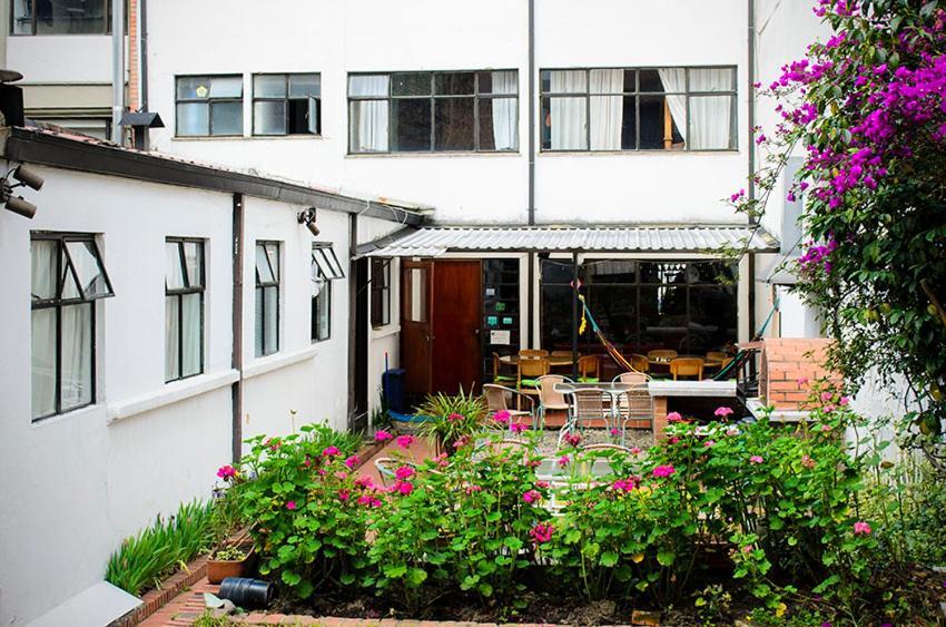 Hostal La Pinta Bogotá Eksteriør bilde